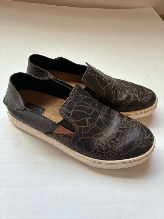 OluKai Shoes - Women’s OLUKAI Shoes 6.5